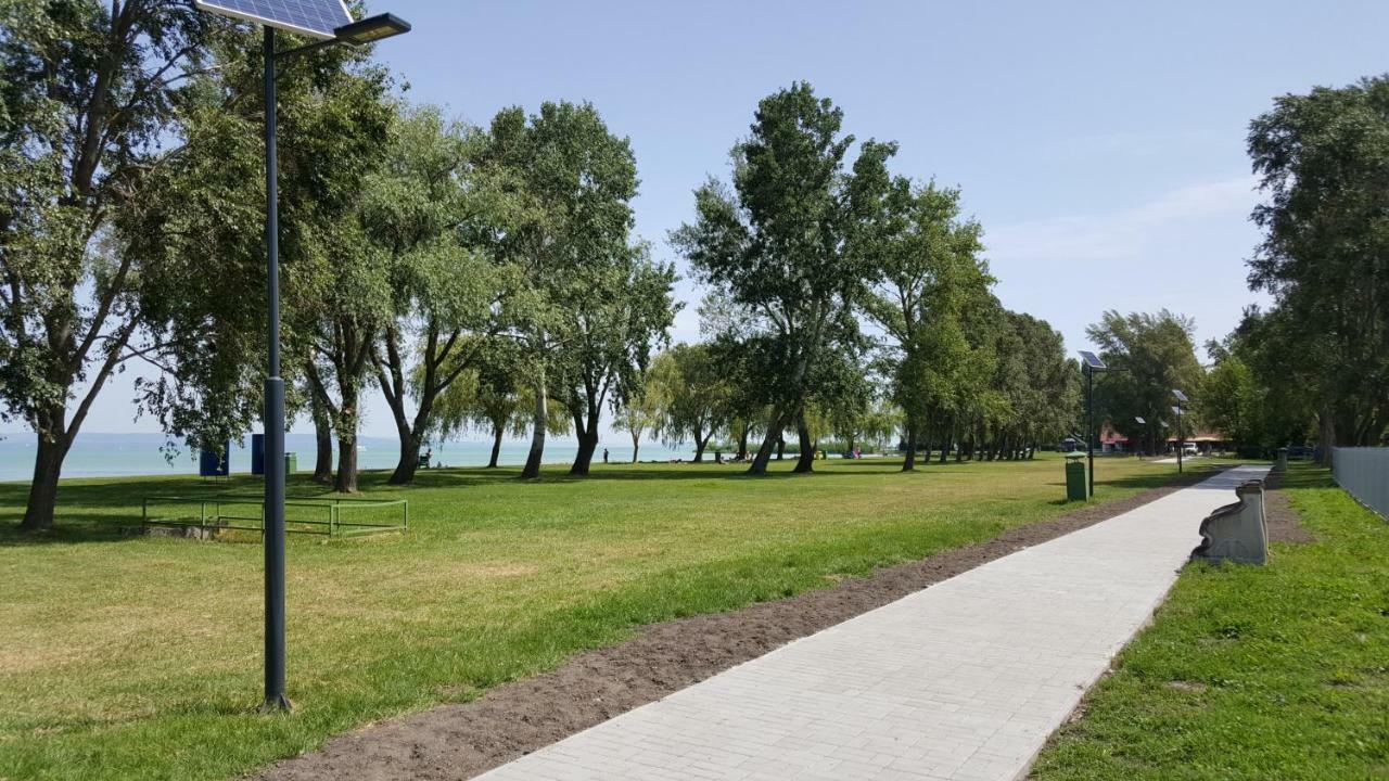 Lelle Resort Cb34 Balatonlelle Exteriér fotografie