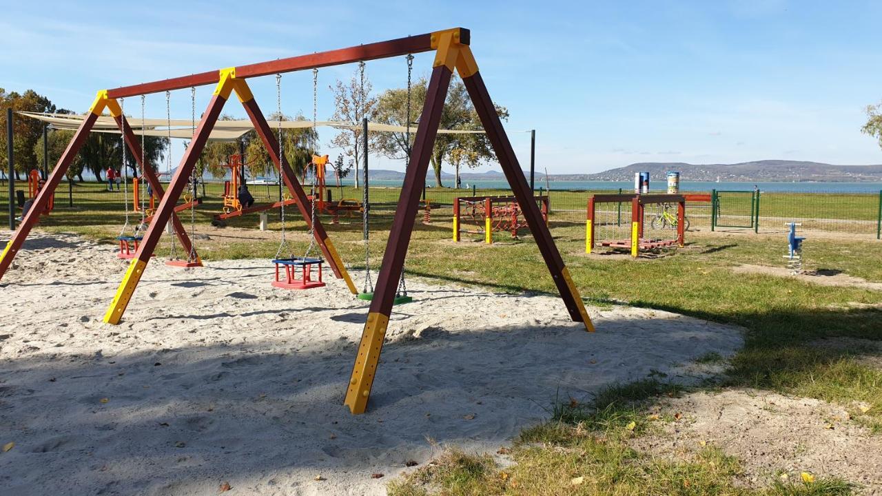 Lelle Resort Cb34 Balatonlelle Exteriér fotografie
